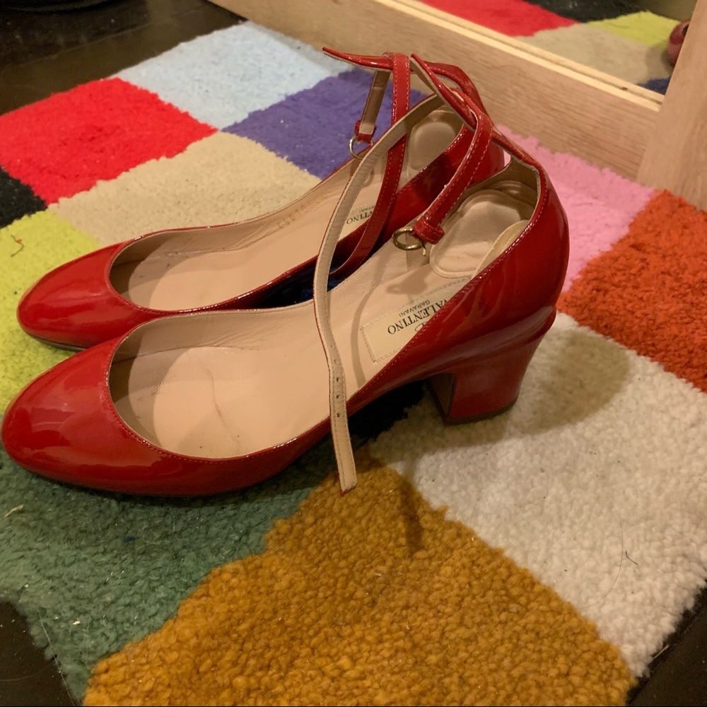 valentino garavani tango red patent leather heels